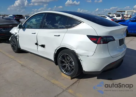 2025 Tesla Model Y Long Range Dual Motor All-Wheel Drive z USA, uszkodzony, nr VIN 7SAYGAEE2SF291066